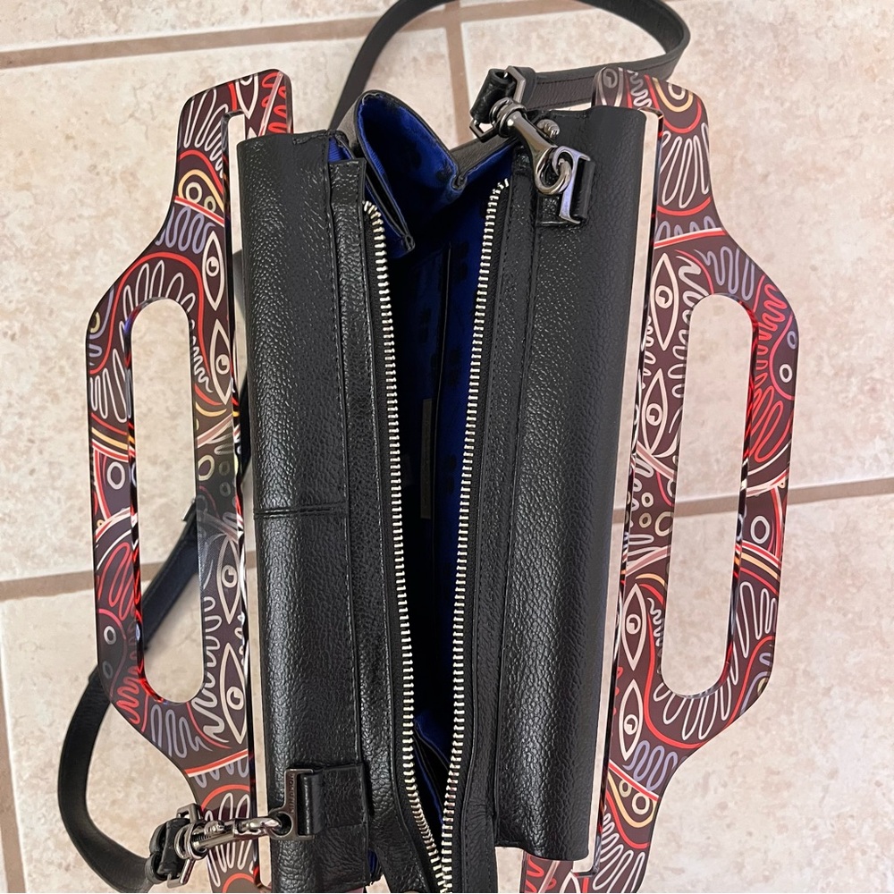 Min & Mon Manuel Octopus Leather Crossbody Bag - Picture 6 of 8